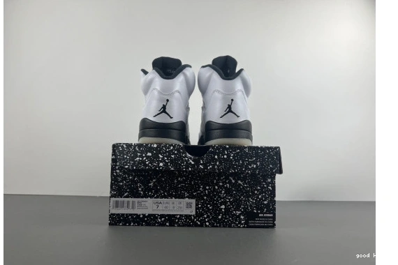 Retro DD0587-110 Jordan DD0587-110 and "White Black"  5  0518